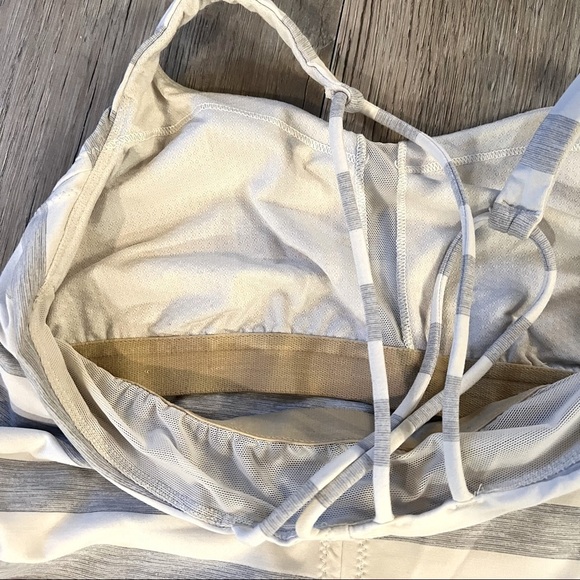 🔥SALE - any 4/$20. Lulu Lemon Work Out Tank - Picture 5 of 7